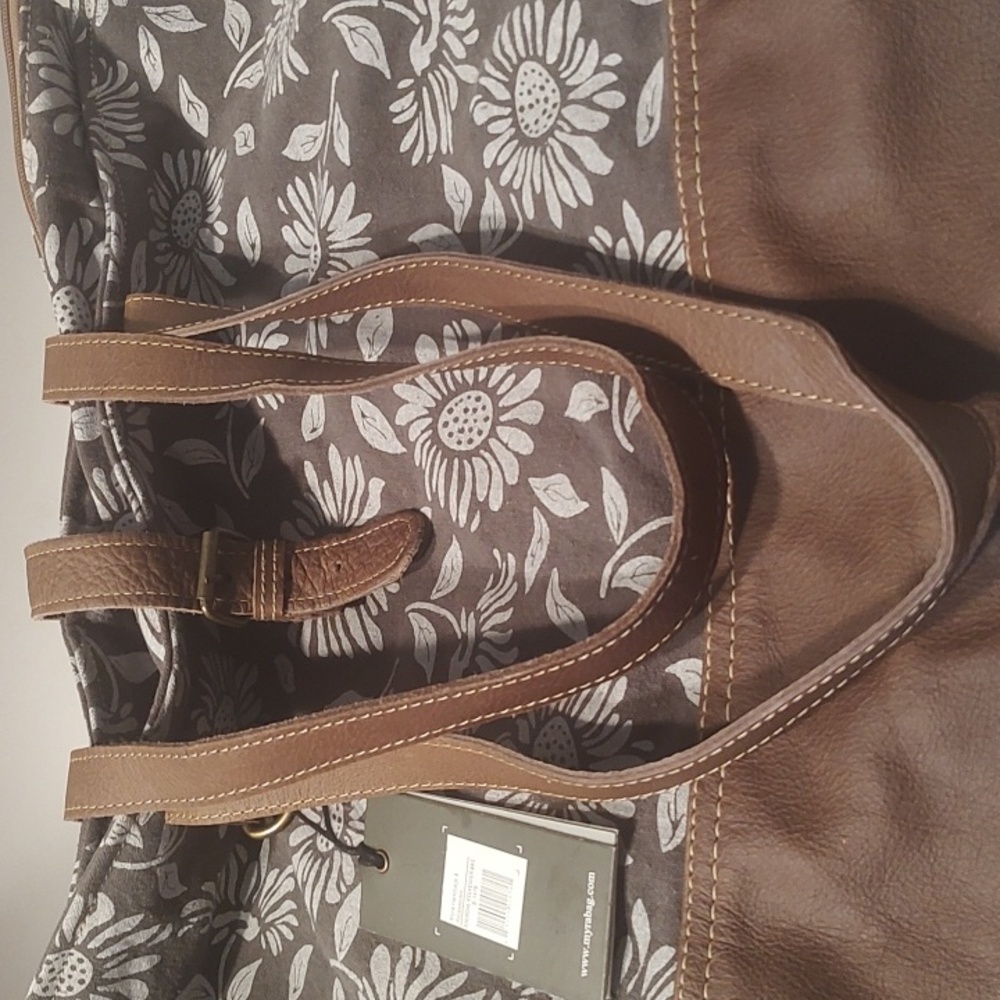 Myra Anemone Weekender Bag Brown, Grey, White NWT Floral - Picture 9 of 13